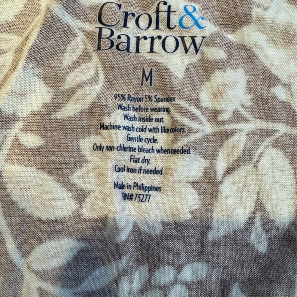 3 Croft & Barrow Leaf Patterned Tops
